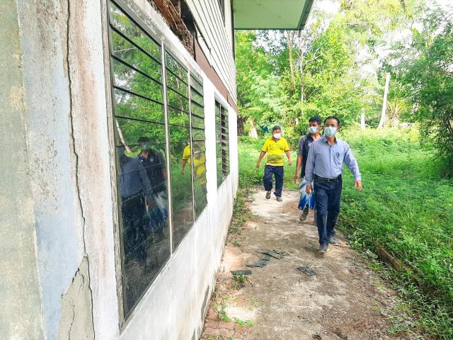 ลงพื้นที่ตรวจสอบสถานที่ เพื่อเตรียมความพร้อมในการจัดตั้งศูนย์แยกตัวในชุมชน (Commrnity lsolation : Cl) เพื่อรองรับผู้ที่ต้องกักตัว